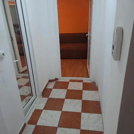 Apartament 3 Camere. Sat Vacanta Mamaia Apartment *